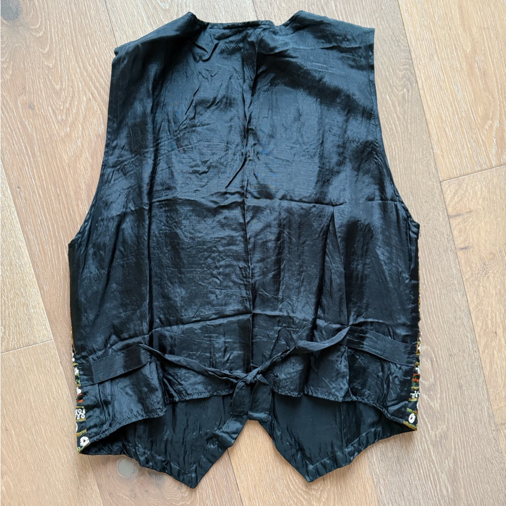 Sunbelt Sportswear embroidered vest - Picture 5 of 5